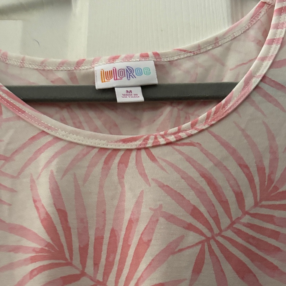 LuLaRoe Kids Pink Leaf Print Tee